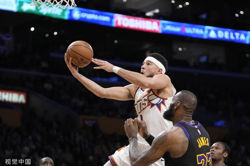 足队员保持 足队员保持