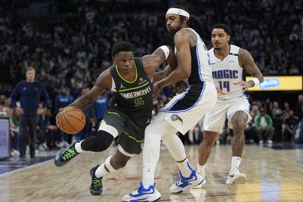 在赛场上展 在赛场上展